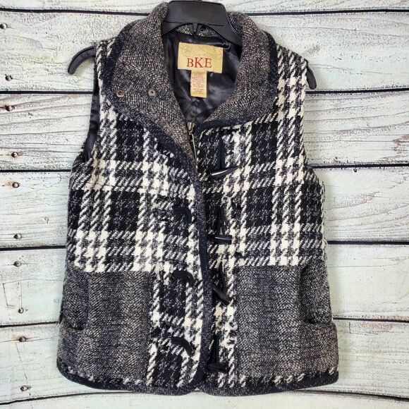 BKE Women’s Black White Plaid Toggle Vest Wool Blend Size L Sleeveless Winter La - Picture 1 of 7
